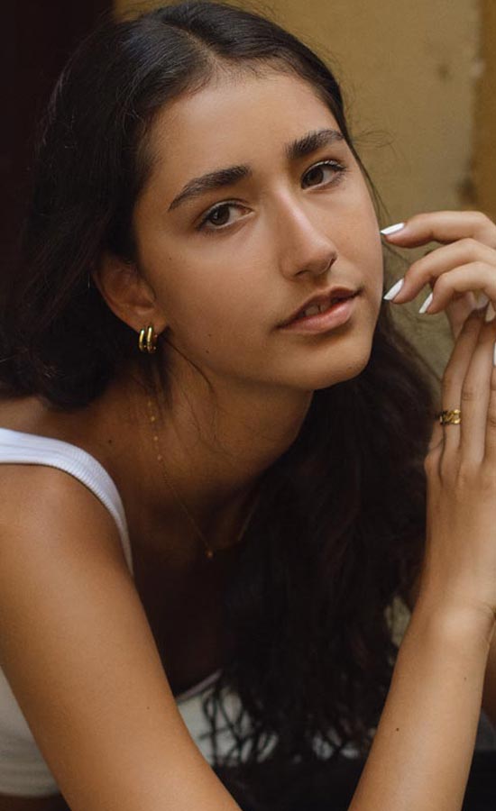 Marla Kusche<br /><span class="model-data-overview">EU 180cm | US 5′ 11“</span>