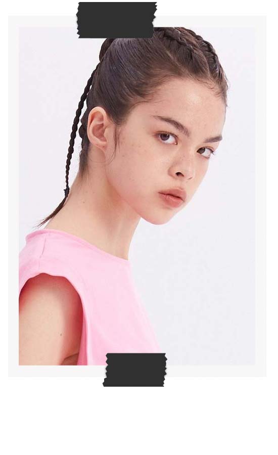 Sophia Brandl<br /><span class="model-data-overview">EU 181cm | US 5’11“</span>