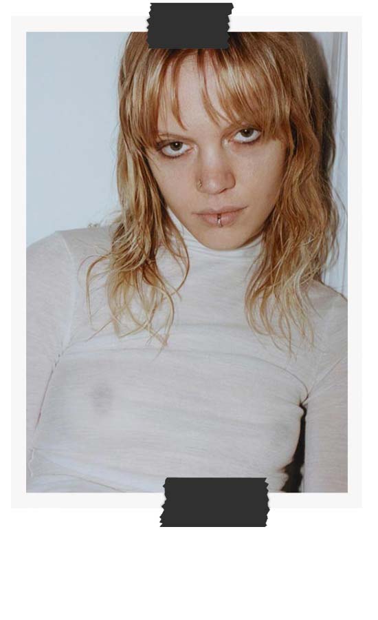 Diletta Busin<br /><span class="model-data-overview">EU 179cm | US 5’10.5“</span>