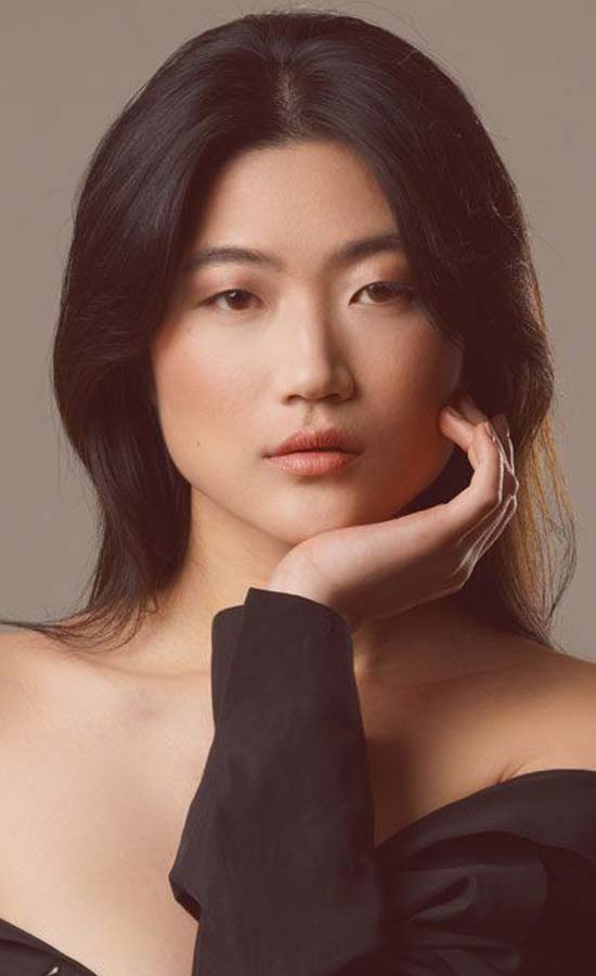 Seoyoung Jeong<br /><span class="model-data-overview">EU 176cm | US 5’9“</span>