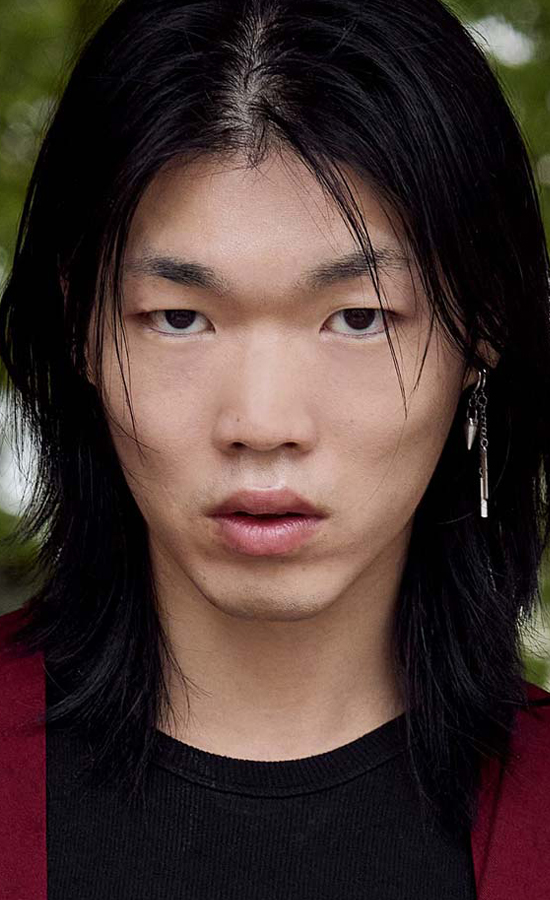 Yoo Haru<br /><span class="model-data-overview">EU 185cm | US 6′ 1“</span>