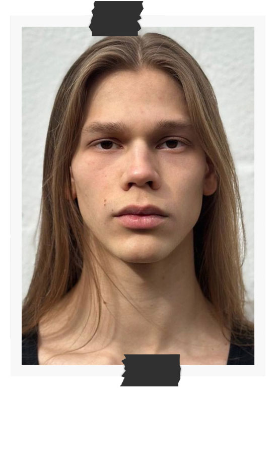 Leo Kononov<br /><span class="model-data-overview">EU 193cm | US 6′ 4“</span>